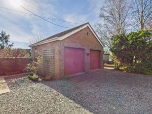 Garage- click for photo gallery